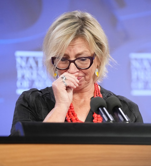 Rosie Batty calls on federal government to provide consistent funding on family violence